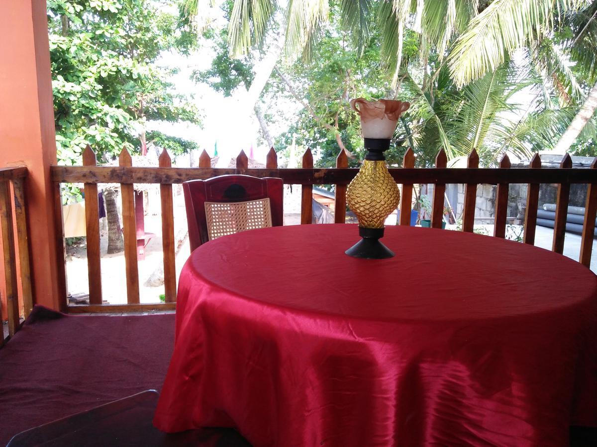 Parei Beach Inn Тангалла Экстерьер фото